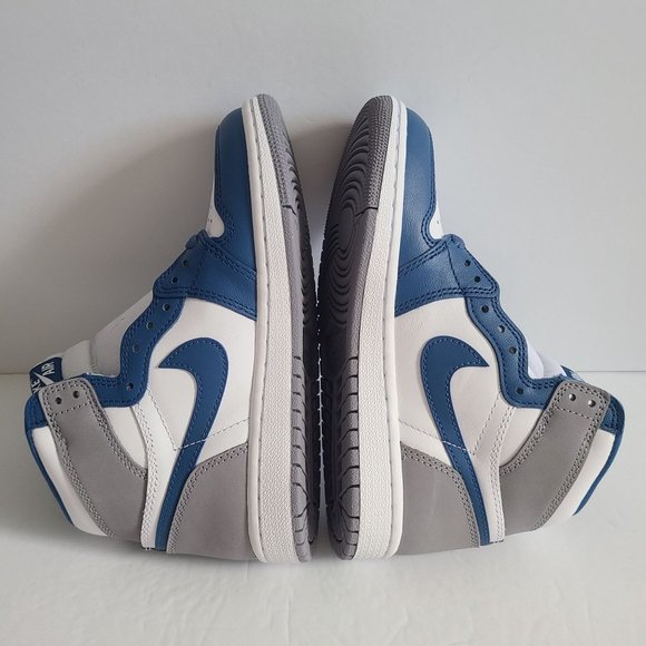NEW Nike Air Jordan High OG True Blue Shoes DZ5485-410 Size 4 Womens 5.5 Blue
